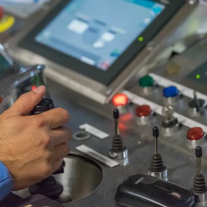 دستگاه تولید سرم کیسه ای سیفپک | اتوماسیون صنعتی | مانیتورینگ | SCADA | PLC | اتومات سازی خط تولید | تولید سرم | سرم کیسه ای | BFS
